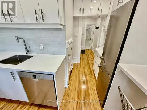 149 St Andrew Street Ottawa ON K1N 5G3