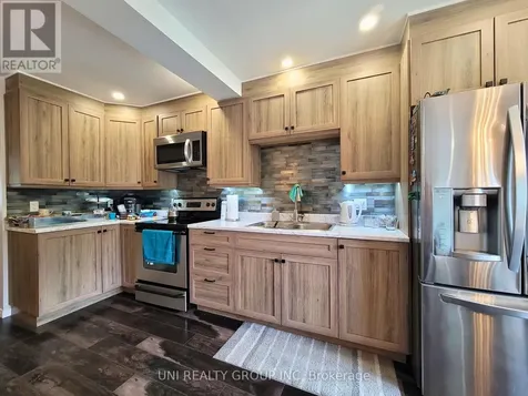 45 Grady Crescent Ottawa ON K2H 5S2