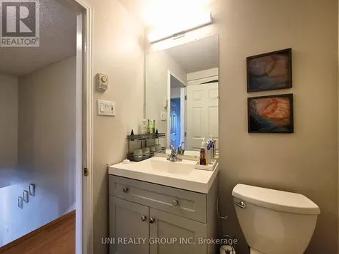45 Grady Crescent Ottawa ON K2H 5S2