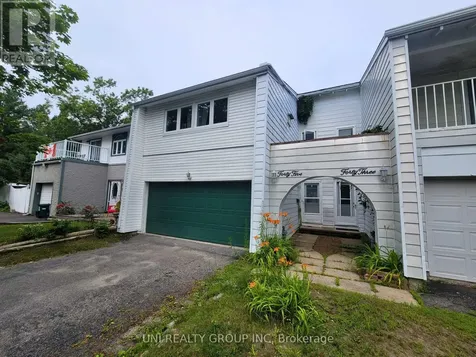 45 Grady Crescent Ottawa ON K2H 5S2