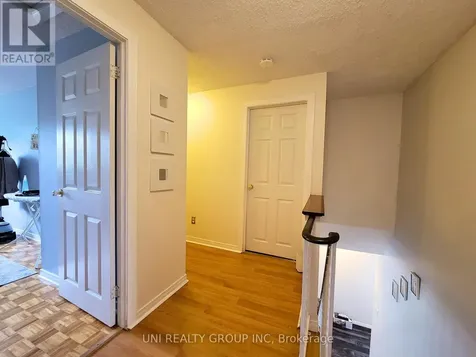45 Grady Crescent Ottawa ON K2H 5S2