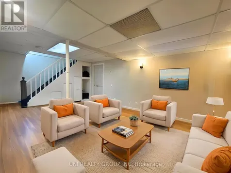 45 Grady Crescent Ottawa ON K2H 5S2