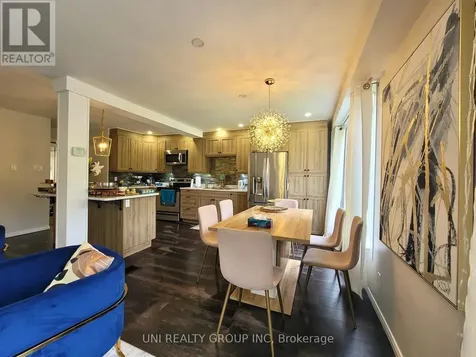 45 Grady Crescent Ottawa ON K2H 5S2