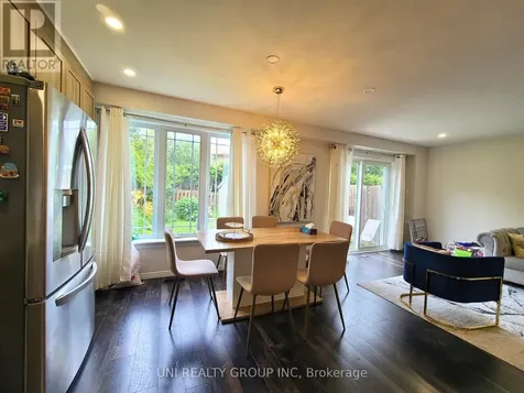 45 Grady Crescent Ottawa ON K2H 5S2