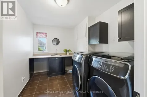 541 Bryce Place Ottawa ON K2S 0N2