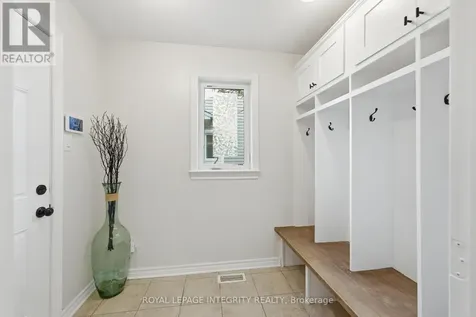 541 Bryce Place Ottawa ON K2S 0N2