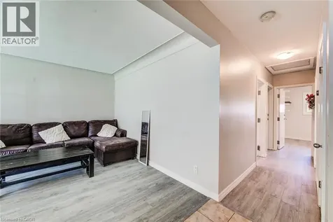 139 Elgin Crescent Waterloo ON N2J 2S5
