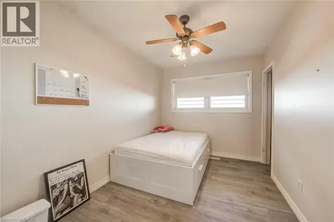 139 Elgin Crescent Waterloo ON N2J 2S5