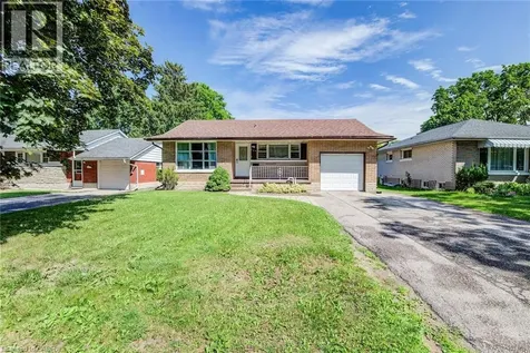 139 Elgin Crescent Waterloo ON N2J 2S5