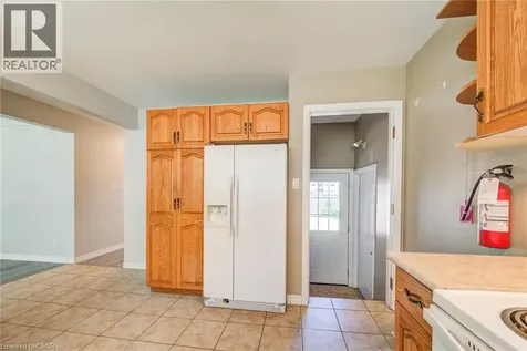 139 Elgin Crescent Waterloo ON N2J 2S5