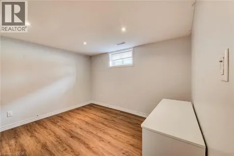 139 Elgin Crescent Waterloo ON N2J 2S5