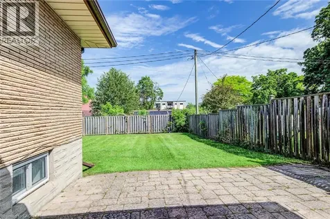 139 Elgin Crescent Waterloo ON N2J 2S5