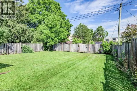 139 Elgin Crescent Waterloo ON N2J 2S5