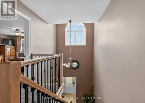 9 Heron Drive Laurentian Valley ON K8A 8N8
