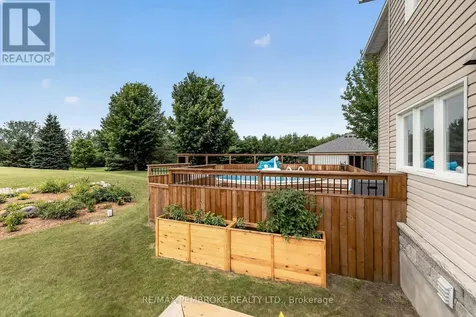 9 Heron Drive Laurentian Valley ON K8A 8N8