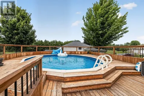 9 Heron Drive Laurentian Valley ON K8A 8N8