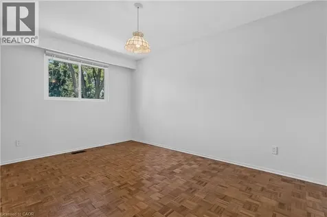 5051 Brady Avenue Burlington ON L7L 3X5