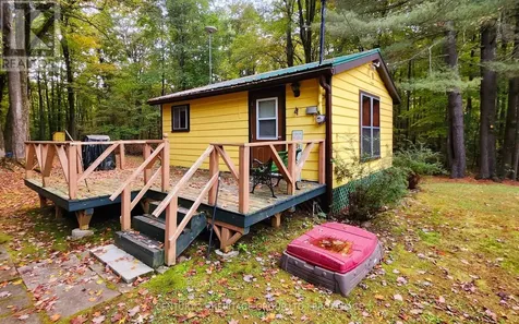 51A Thompson Lane Rideau Lakes ON K0G 1P0
