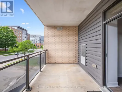 8 Hickory Street West Waterloo ON N2L 3H6