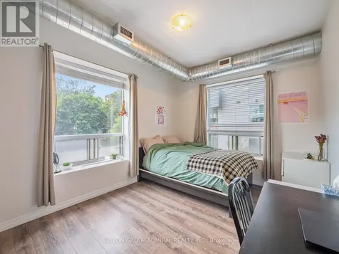 8 Hickory Street West Waterloo ON N2L 3H6