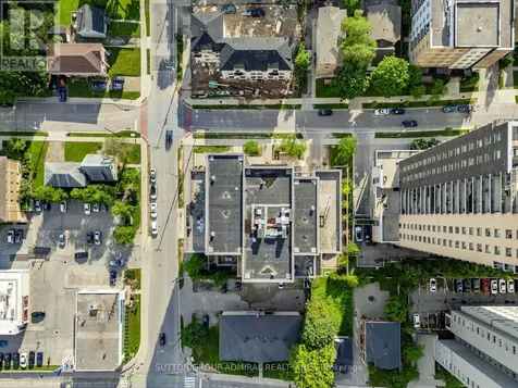8 Hickory Street West Waterloo ON N2L 3H6