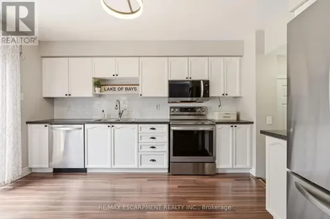 2089 Broadleaf Crescent Burlington (uptown) ON L7L 6S3