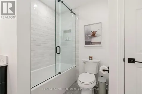 2089 Broadleaf Crescent Burlington (uptown) ON L7L 6S3