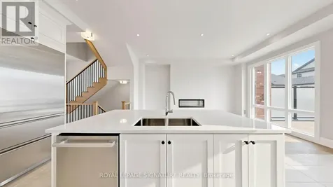 433 York Downs Boulevard Markham (cachet) ON L6C 3R3
