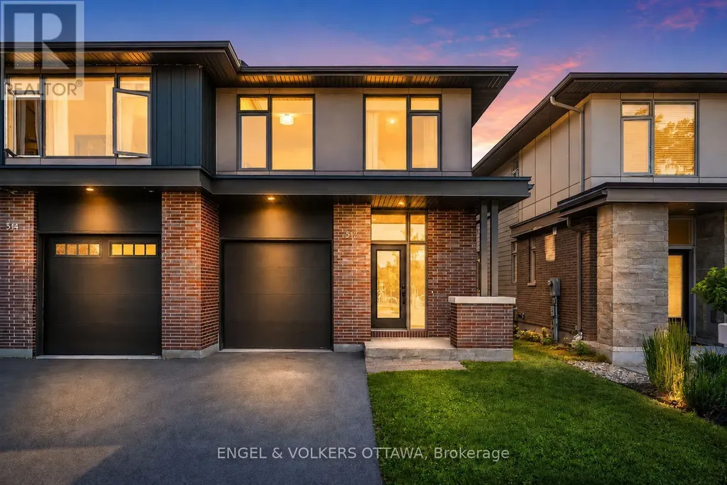 512 Chene Way Ottawa ON K1K 4Z1