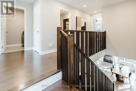 512 Chene Way Ottawa ON K1K 4Z1