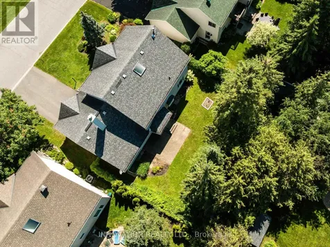 12 Wendell Avenue Ottawa ON K2S 1G9