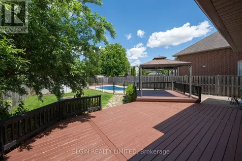 11 Kensington Court St. Thomas ON N5R 0A3