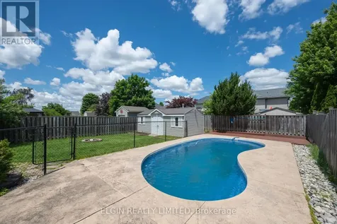 11 Kensington Court St. Thomas ON N5R 0A3