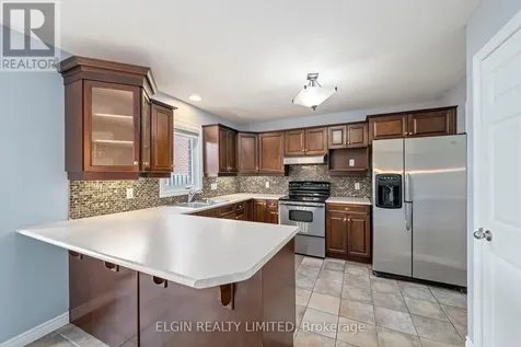 11 Kensington Court St. Thomas ON N5R 0A3