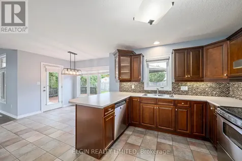 11 Kensington Court St. Thomas ON N5R 0A3