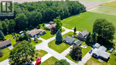 67 Walnut Drive Wallaceburg ON N8A 3L4