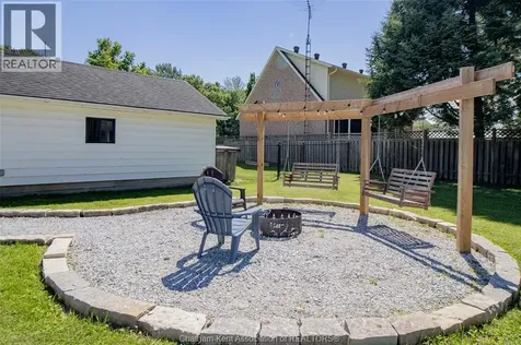 67 Walnut Drive Wallaceburg ON N8A 3L4