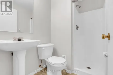 151 Clairfields Drive East Guelph (pineridge/westminster Woods) ON N1L 1P5