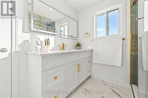 25 Bush Clover Crescent Kitchener ON N2E 3P9