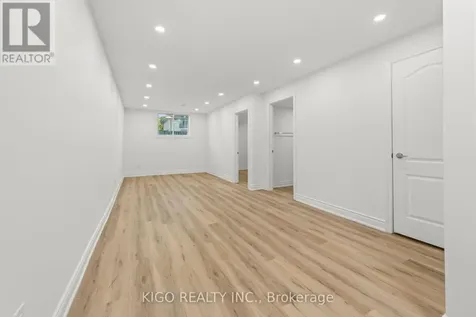 25 Bush Clover Crescent Kitchener ON N2E 3P9