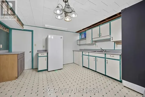 29 Concession Street East Tillsonburg ON N4G 1N9