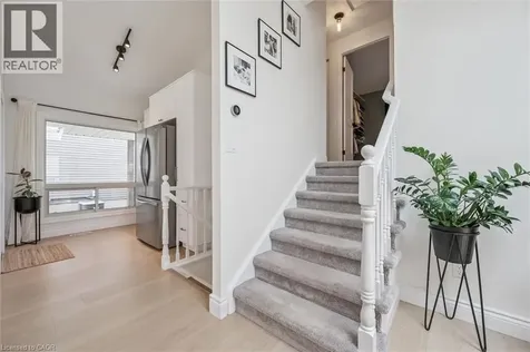 402 Westvale Drive Waterloo ON N2T 2H6