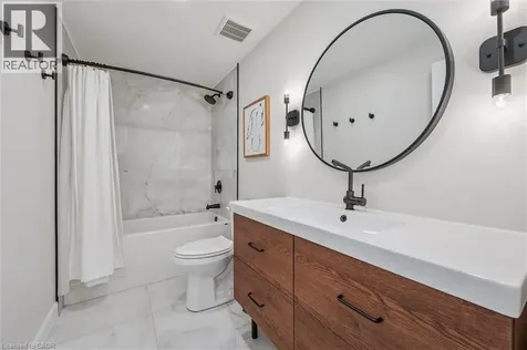 402 Westvale Drive Waterloo ON N2T 2H6