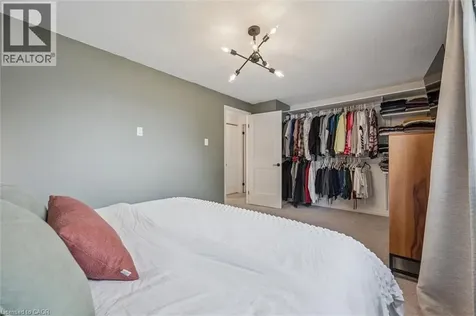 402 Westvale Drive Waterloo ON N2T 2H6