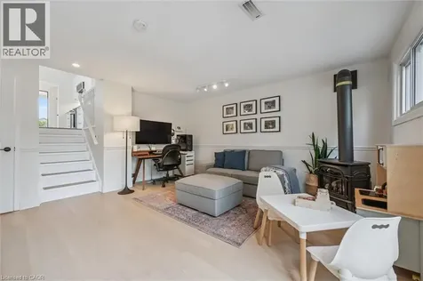 402 Westvale Drive Waterloo ON N2T 2H6