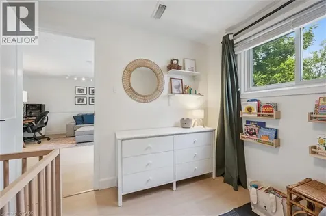 402 Westvale Drive Waterloo ON N2T 2H6