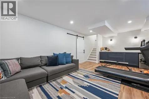 402 Westvale Drive Waterloo ON N2T 2H6
