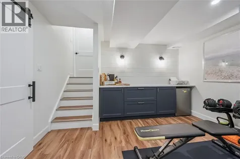 402 Westvale Drive Waterloo ON N2T 2H6