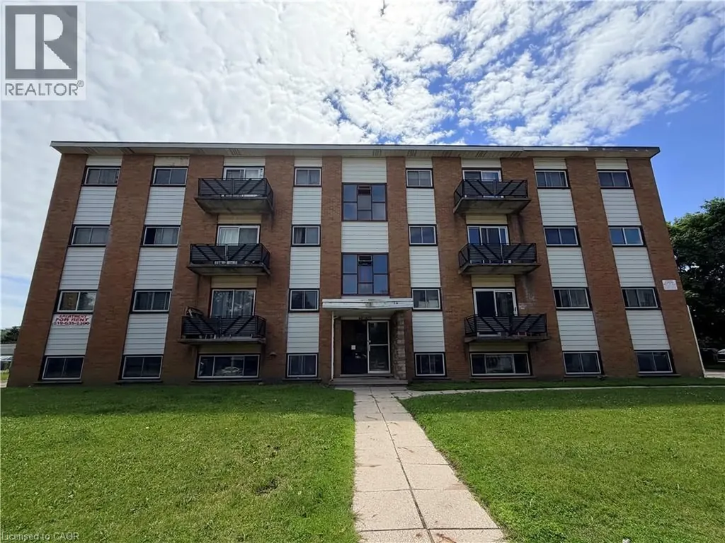 443 Hazel Street Waterloo ON N2L 3P7
