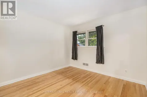 323 Lanark Avenue North Ottawa ON K1Z 6R6